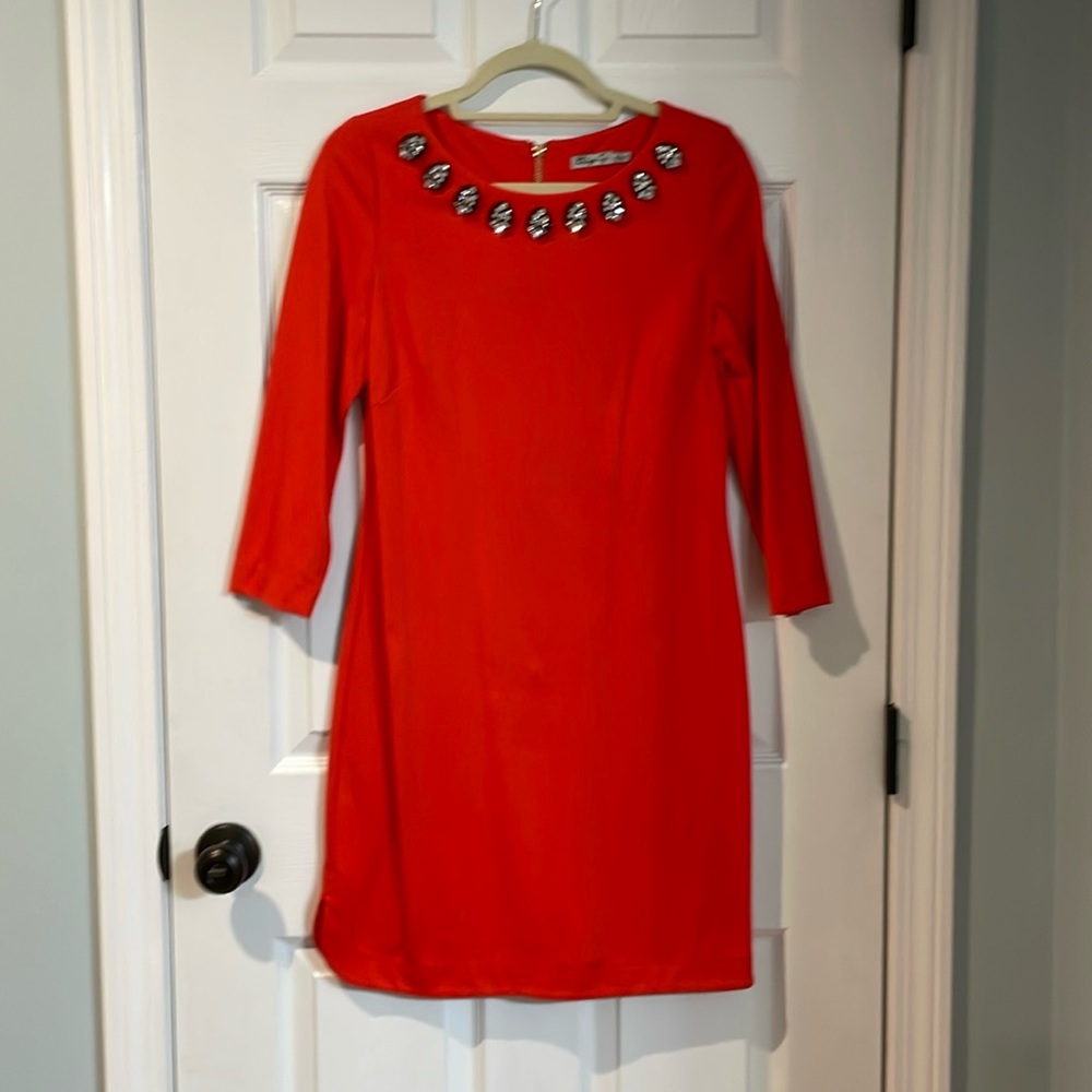 EUC size 6 Eliza J red dress with neck detailing